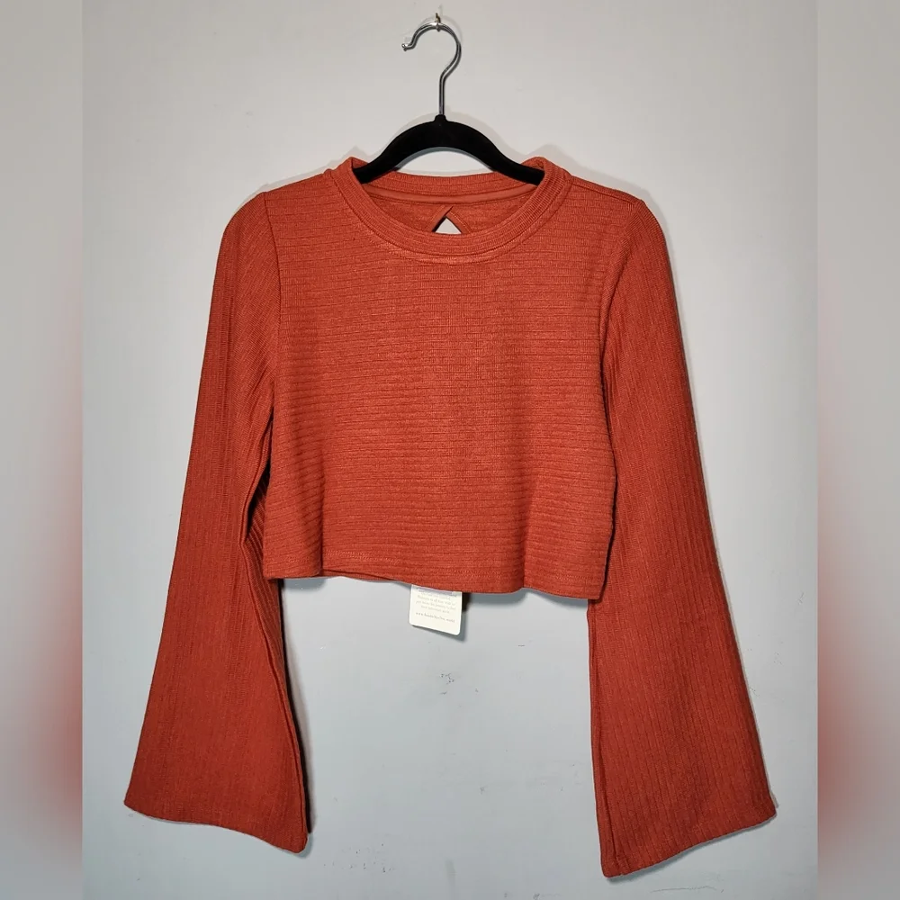NWT BAND OF THE FREE Size XS Alize Top Ribbed Cropped Top Bell Sleeve in Rust
